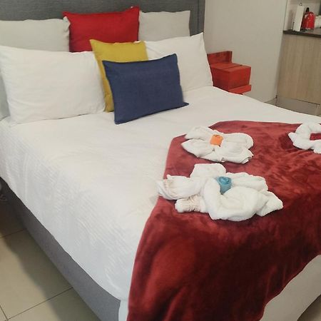 Atterbury Self Catering Studios Pretoria-Noord 外观 照片