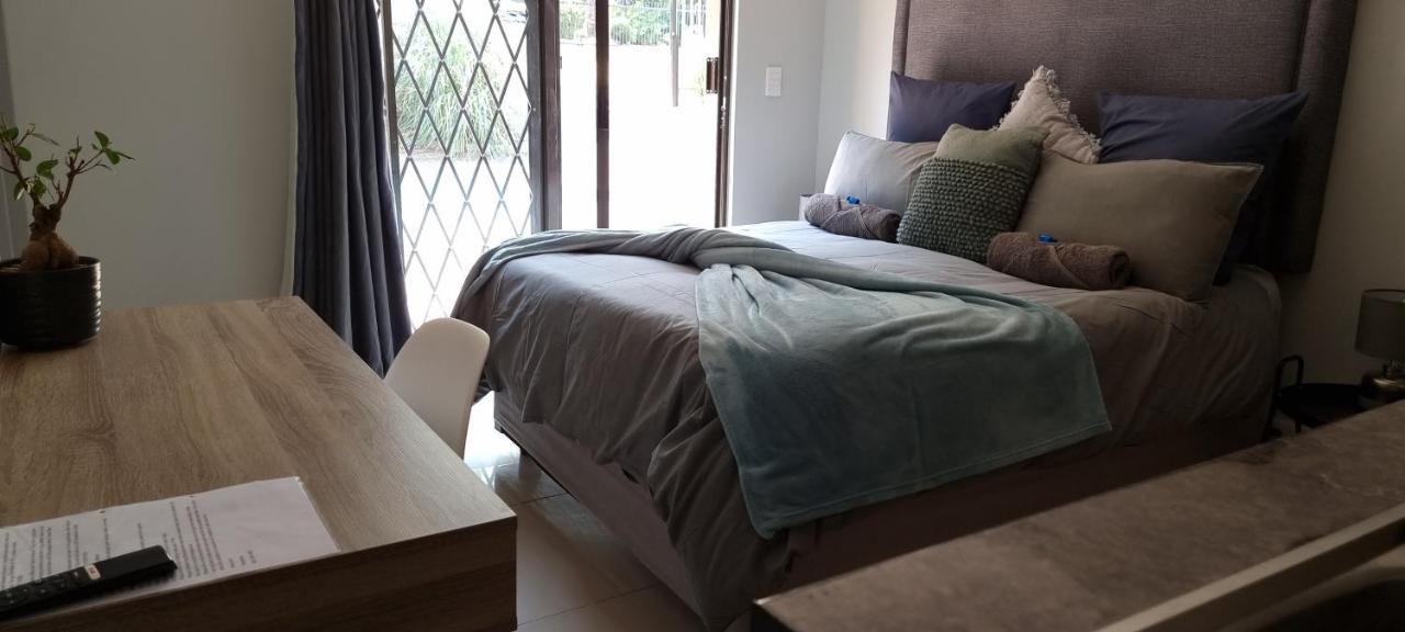 Atterbury Self Catering Studios Pretoria-Noord 外观 照片