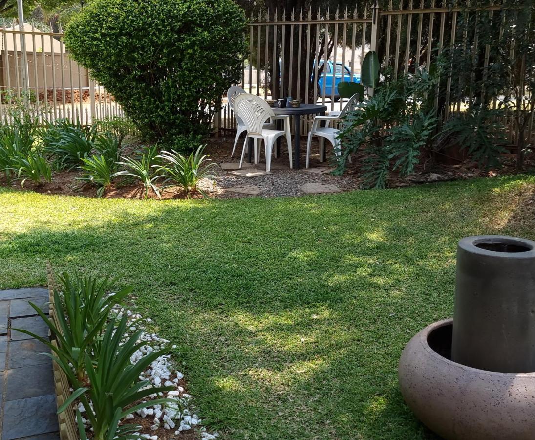 Atterbury Self Catering Studios Pretoria-Noord 外观 照片
