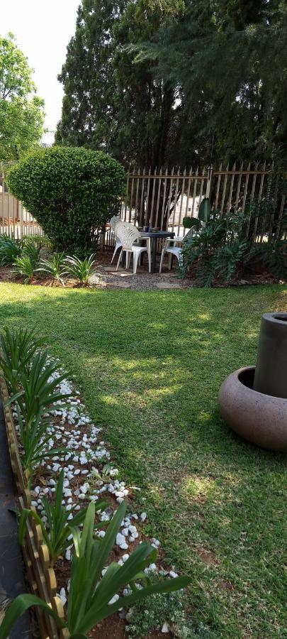 Atterbury Self Catering Studios Pretoria-Noord 外观 照片