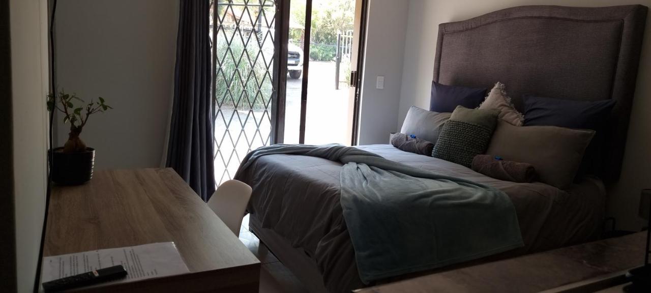 Atterbury Self Catering Studios Pretoria-Noord 外观 照片
