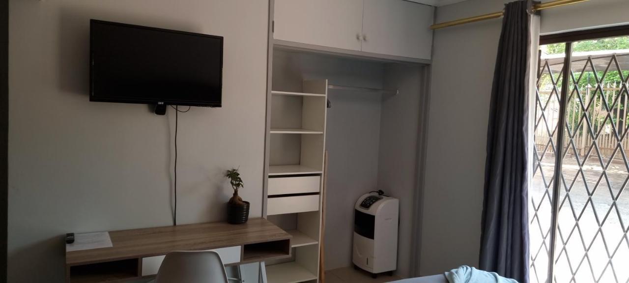 Atterbury Self Catering Studios Pretoria-Noord 外观 照片