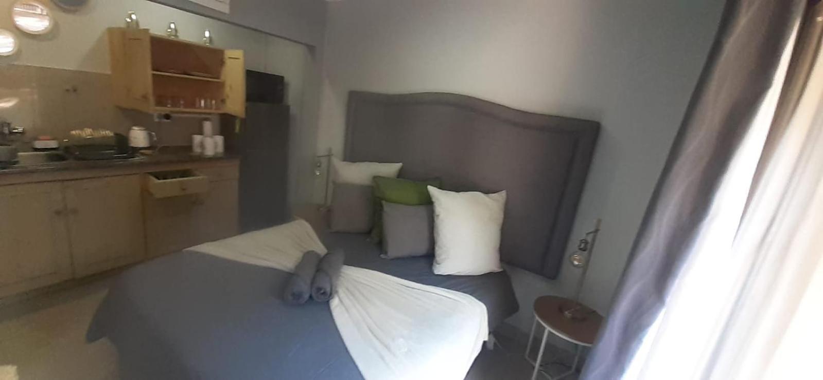 Atterbury Self Catering Studios Pretoria-Noord 外观 照片